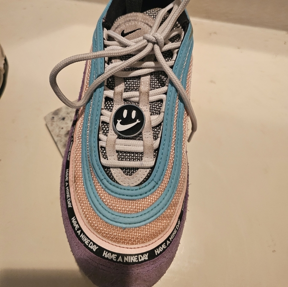 Nike Air Max Have A Nike Day Youth size - Picture 1 of 4